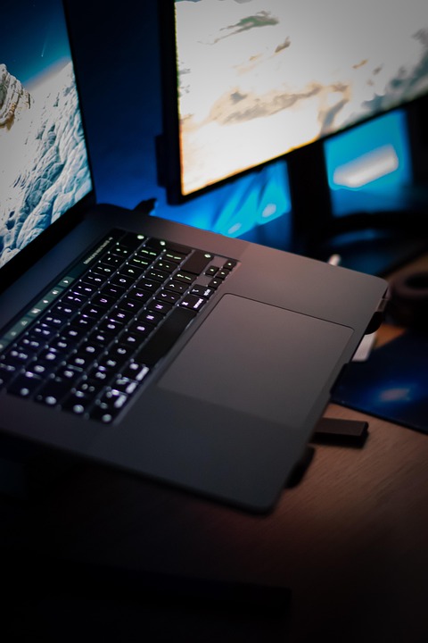 services-03 Computer 6769188 960 720